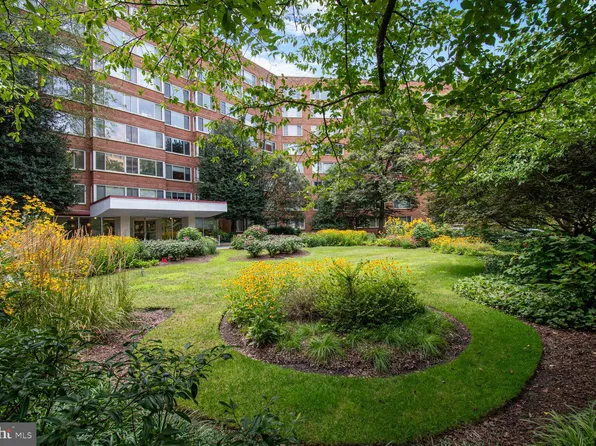 4000 Tunlaw Rd NW APT 419, Washington, DC 20007