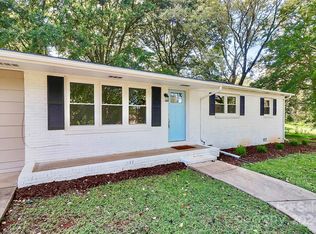 163 E Edison Dr, Statesville, NC 28625