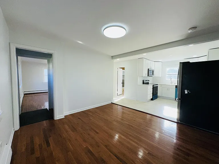 79 Hawkins Ave — Photo 5