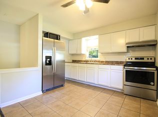 107 Redwood Rd, Columbia, MO 65203