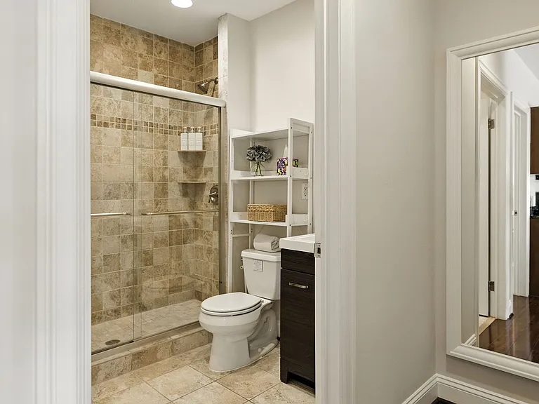 2033 P St NW — Photo 12