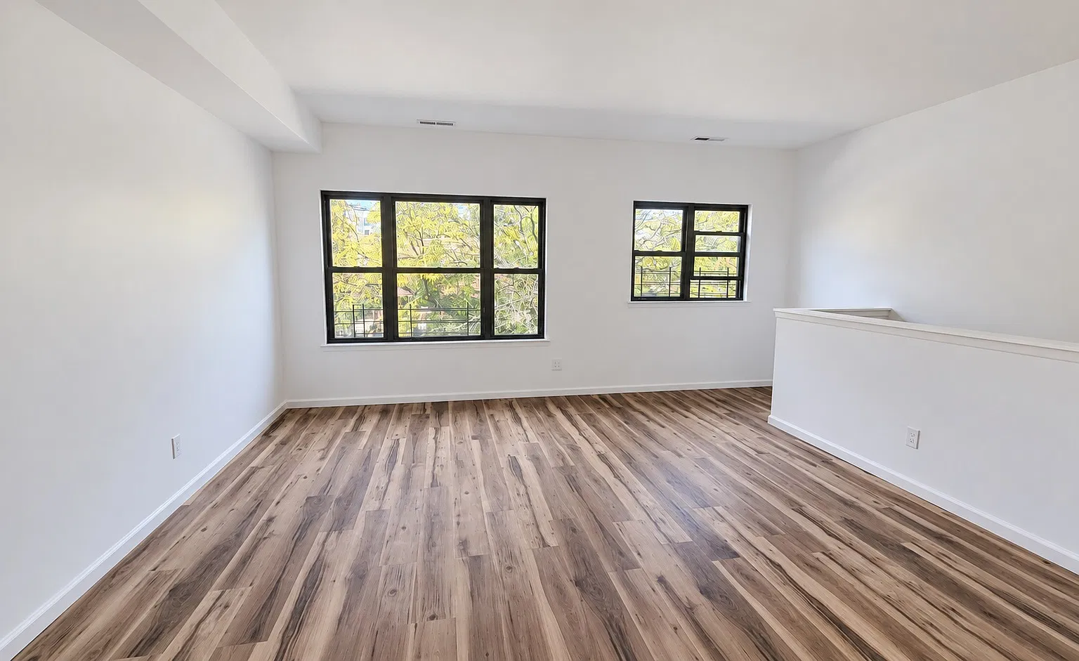 590A Kosciusko Street — Photo 1
