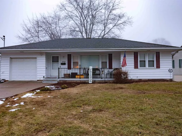230 Dillon St, Dubuque, IA 52003