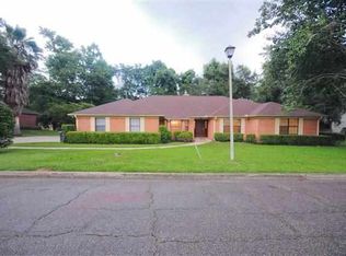 689 Lupine Ln, Tallahassee, FL 32308