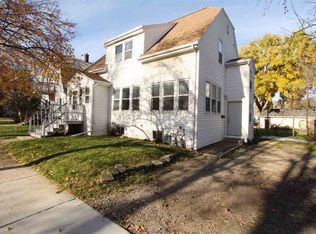 1305 Lawe St, Green Bay, WI 54301