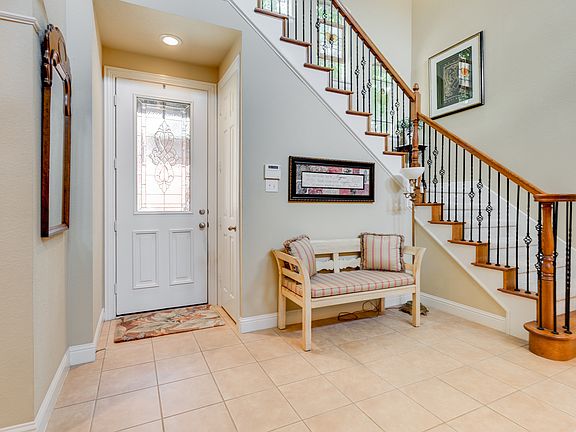 3rd image of 2308 Canyon Creek Dr