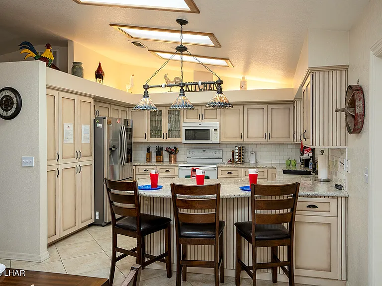 2906 Daytona Ave — Photo 46