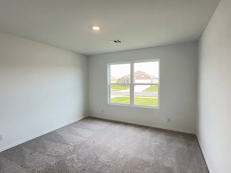 1604 E Gary St — Photo 11