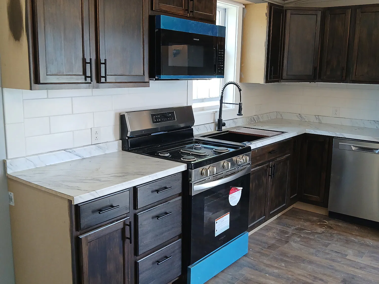 3 bed, 980 sqft, $1,550 — Photo 2