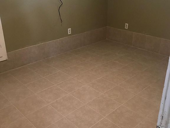 2nd image of 610 E 15th Ave APT 3