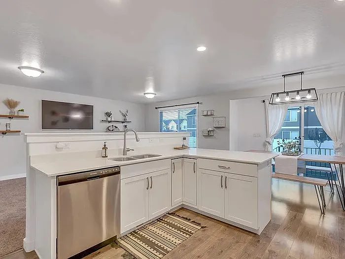 488 S Fox Chase Ln — Photo 5