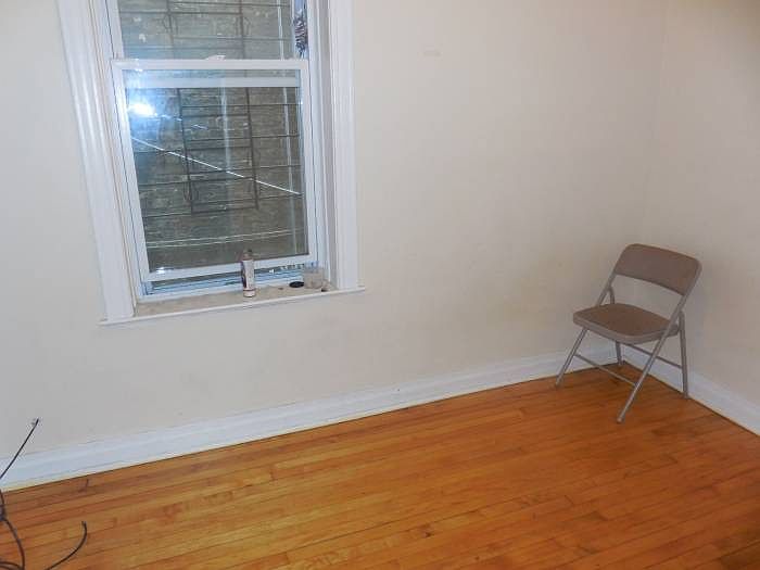 1st image of 1400 N Maplewood Ave APT 1F