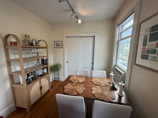845 E 2nd St #2 — Photo 5