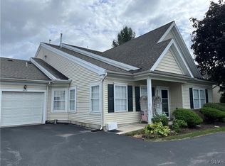 4712 Horseshoe Trl, Macungie, PA 18062