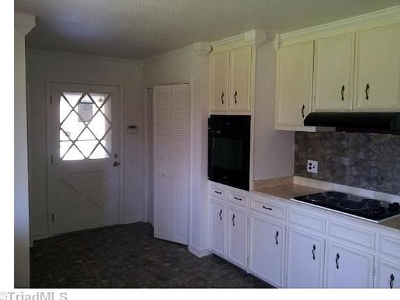 2nd image of 141 Pine Dr