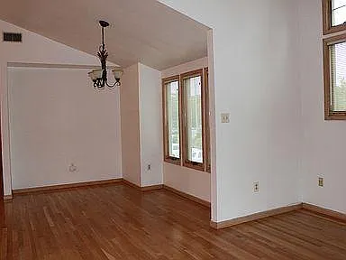 227 N Main St — Photo 17