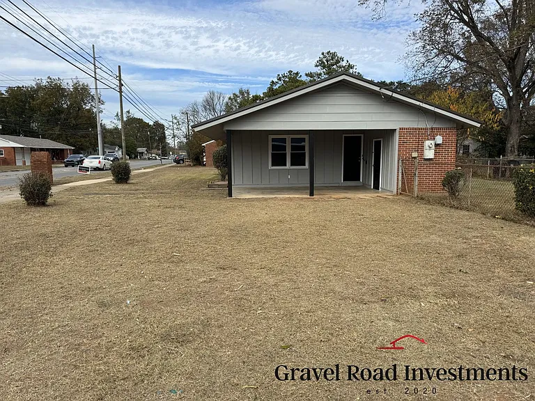 2103 Martin Luther King Jr Blvd — Photo 20