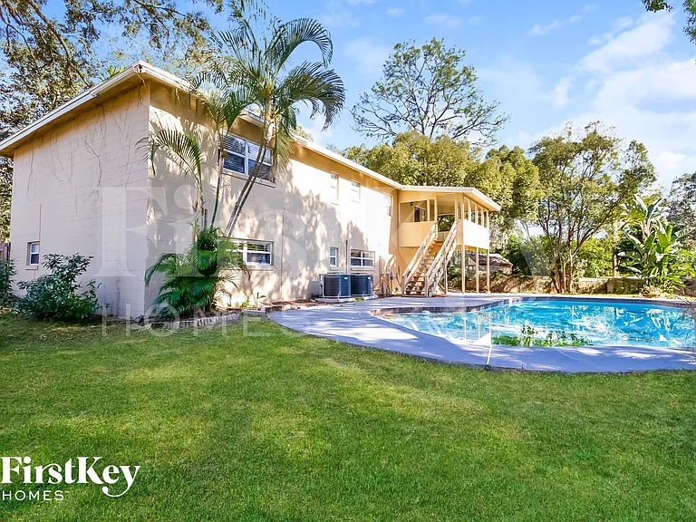8618 Vannoy Ct — Photo 14
