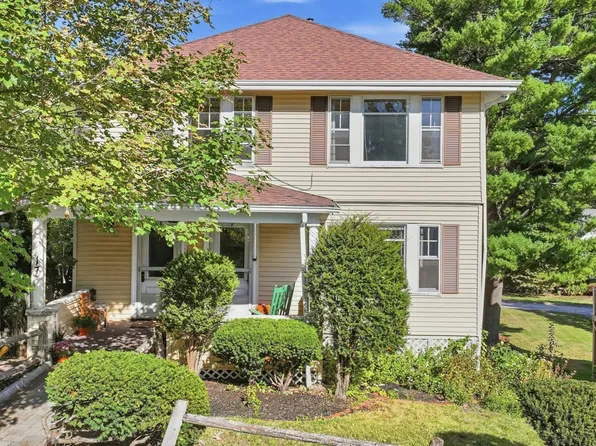 17 Sawin St, Natick, MA 01760