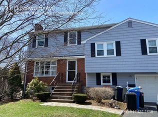 93 Cedarwood Ave, Waltham, MA 02453