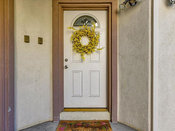 2nd image of 411 Willow Glen Way