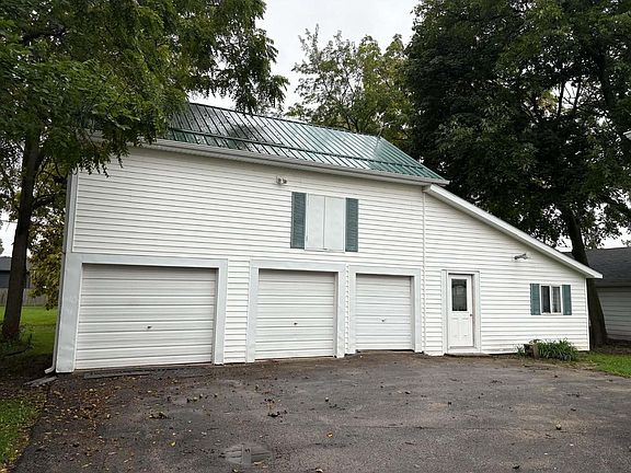 5th image of 829 14th AVENUE