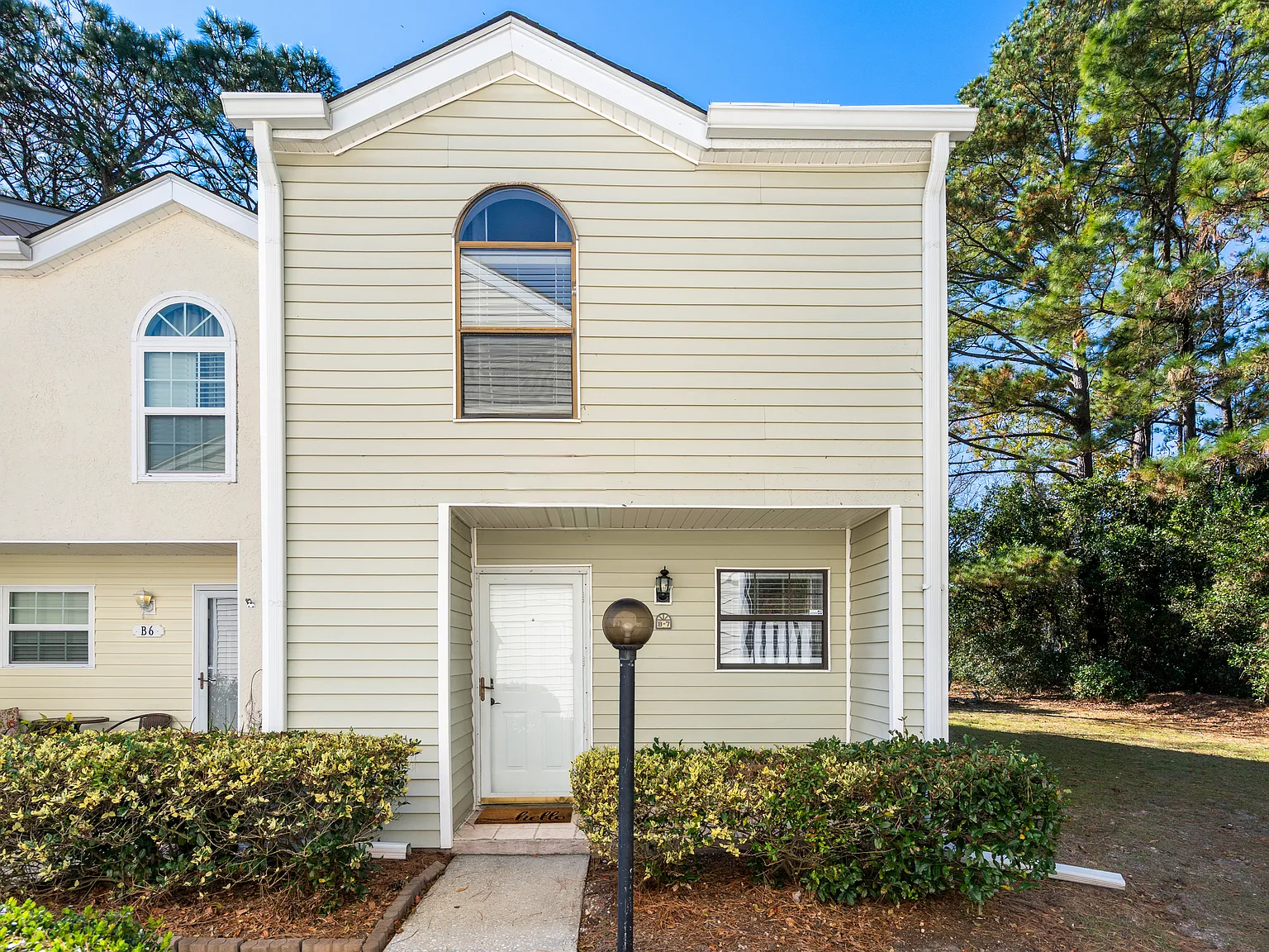 2 bed, 1.5 bath, 1148 sqft, $2,000 — Photo 4