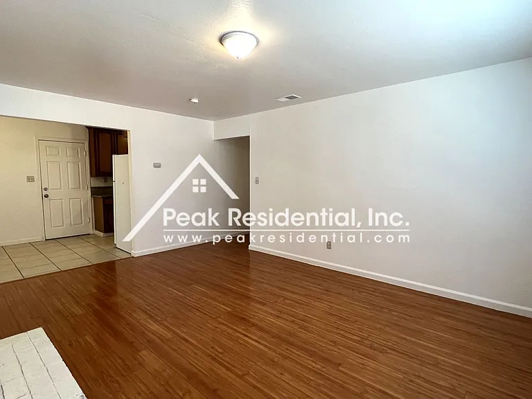 7417 Amherst St — Photo 9
