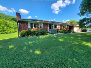 11354 Parkersburg Rd, Sandyville, WV 25275
