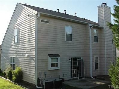 2nd image of 5 Sandy Bluff Ct