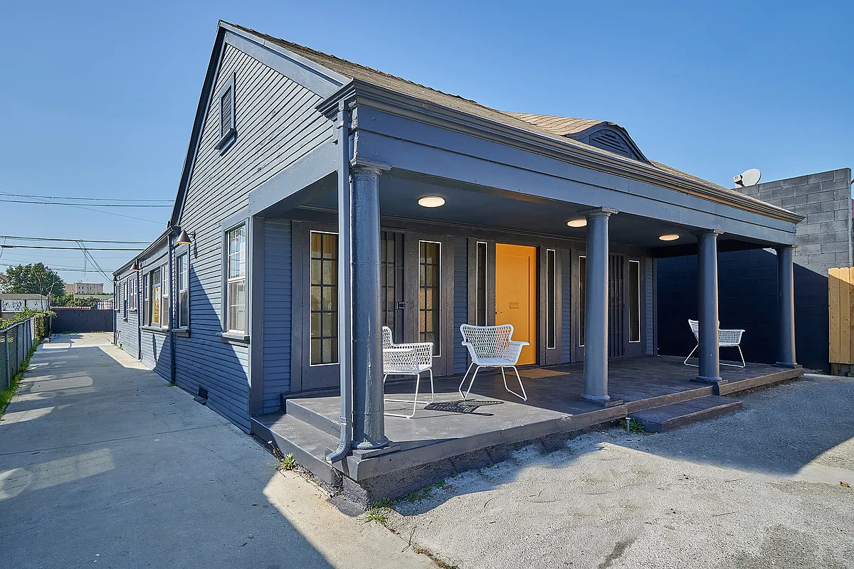 Building Photo - 225 N Harvard Blvd #A