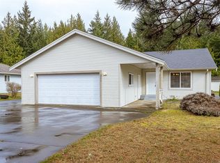 3043 Raymur Pl, Nanaimo, BC V9K 2N9