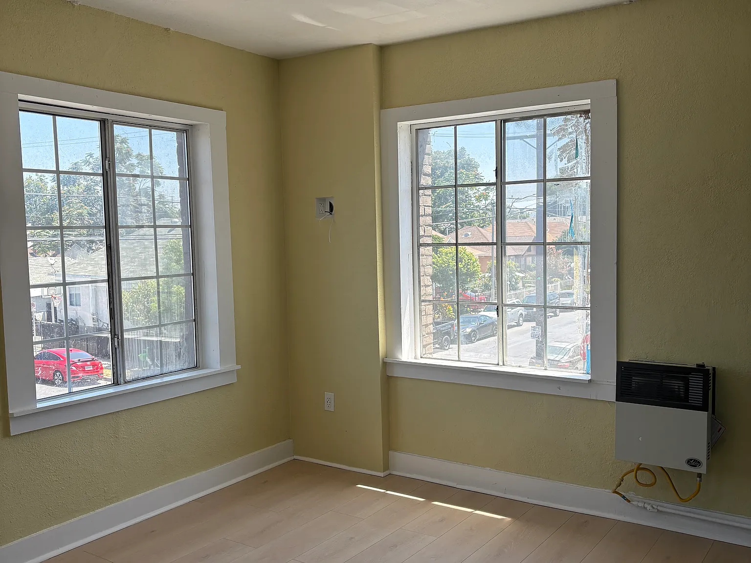 Studio, 725 sqft, $1,650 — Photo 3