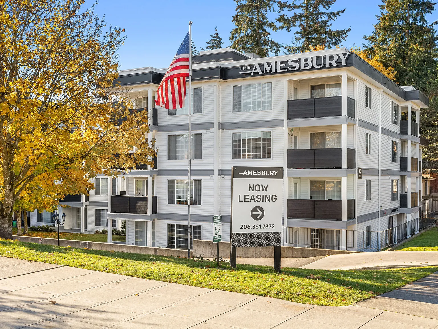 The Amesbury — Photo 1
