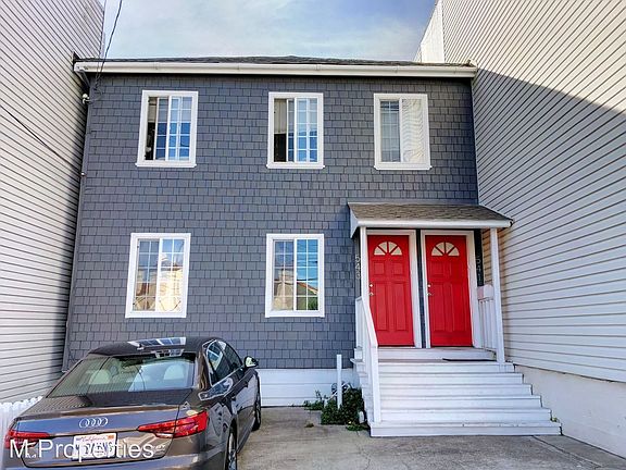 2nd image of 543 37th Ave