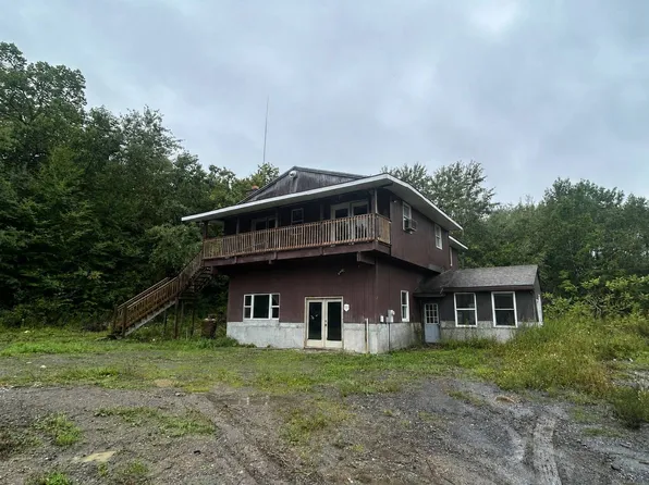 192 Giovanni Macri Dr, Sloansville, NY 12160