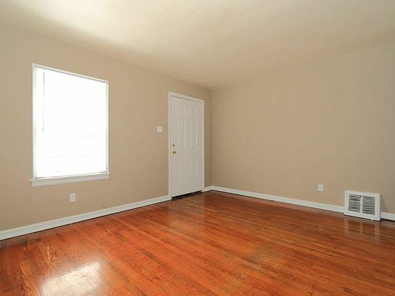 2nd image of 8023 Aline Ave