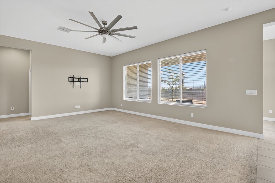 next background image