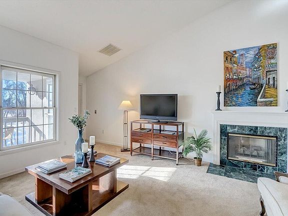 3rd image of N30W23013 Pineview Cir Unit 5