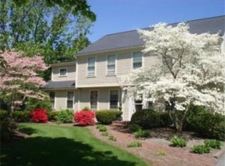 10 Liberty Rd, Hingham, MA 02043