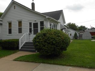 517 N 5th St, Clinton, IA 52732