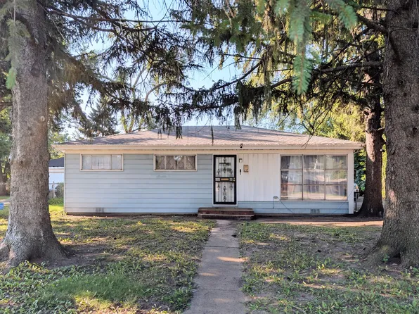 417 W Terrace St, Villa Park, IL 60181