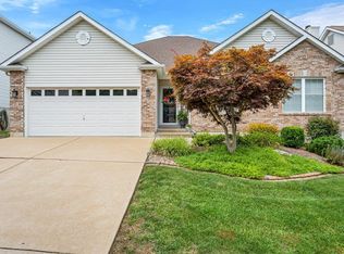 3565 Lakeview Heights Dr, Saint Louis, MO 63129