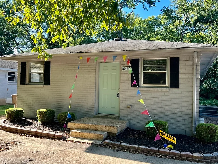 1641A Evelyn Ave — Photo 1