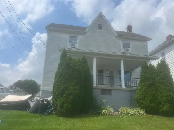 140 Center Ave, Mount Pleasant, PA 15666