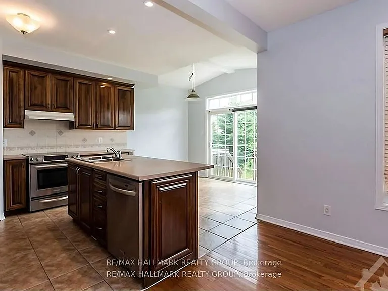 135 Stedman St — Photo 10