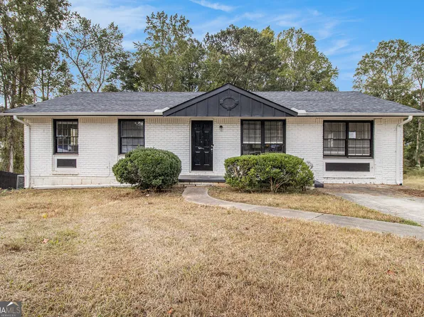 7053 Eunice Dr, Riverdale, GA 30274