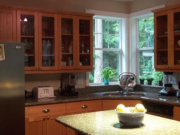 10225 NE Garibaldi Loop — Photo 4