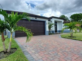 3712 8th St SW, Lehigh Acres, FL 33976