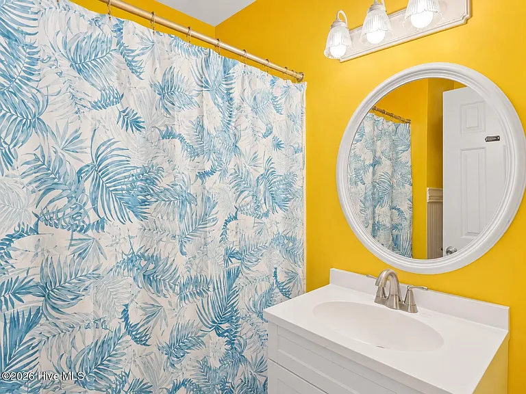 1305 Carolina Beach Ave N #3B — Photo 2